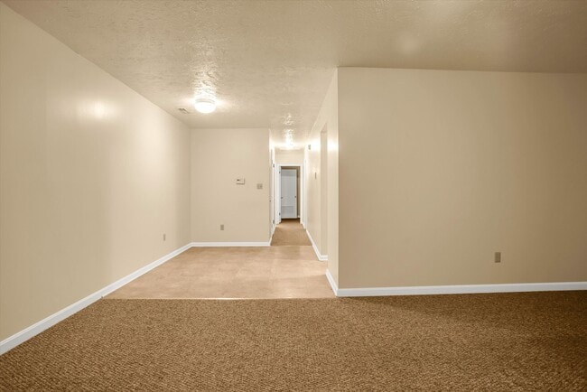Photo - Blackhawk Commons Apartments