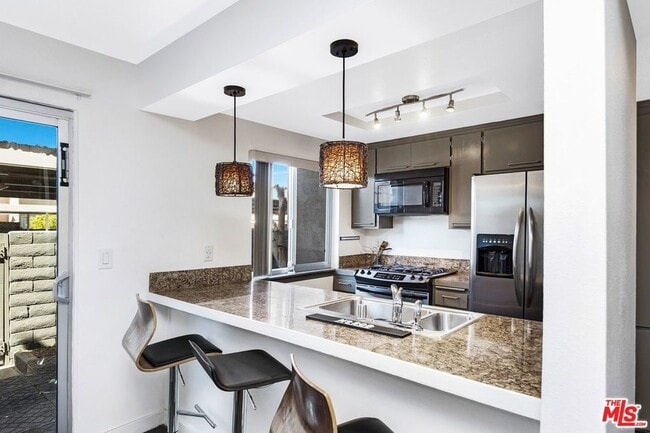 Photo - Furnished 3 Bed in Indian Canyon Villas Unit E