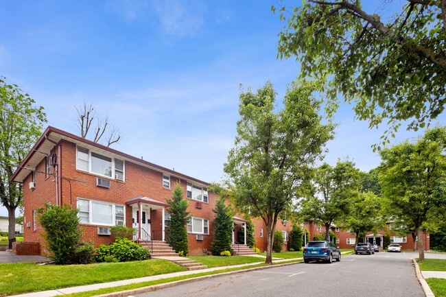 Photo - Woodside Apartments