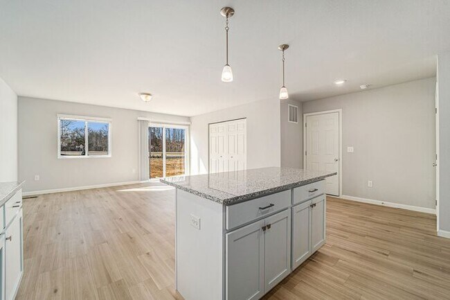 Photo - 2397 Richardson Ct