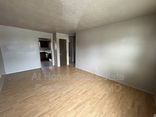 Photo - 631 Meadowview Dr Condo Unit 3