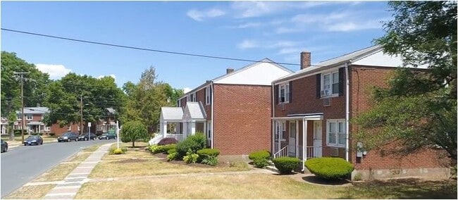 Summerfield Townhouses