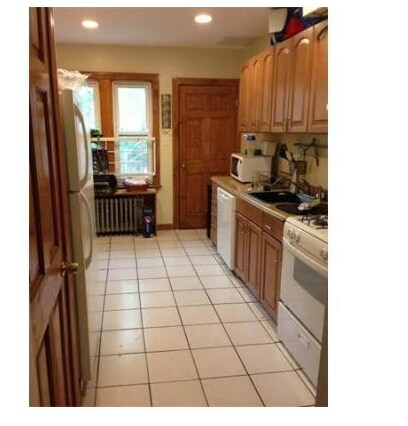 Photo - 27 South Crescent Circuit Unit A