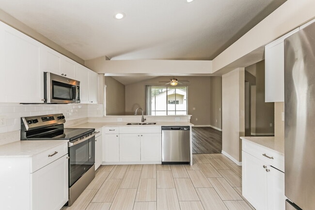 Photo - 6934 Waterbrook Ct