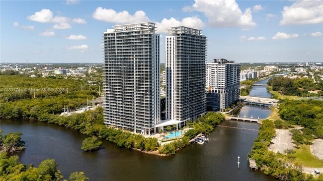Building Photo - 16385 Biscayne Blvd Unit 506 Rental