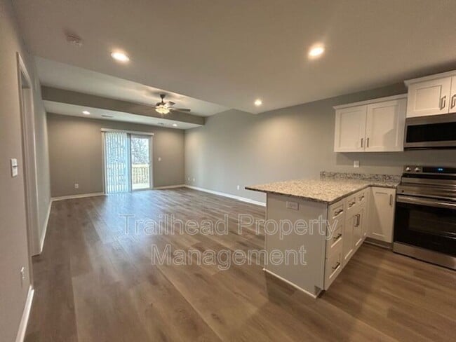 Photo - 640 Fall Mdw Ln