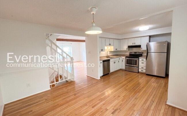 Photo - 3284 Wyndale Ct