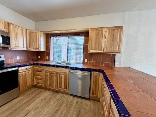 13 E Dupont Ave Unit Dupont 13