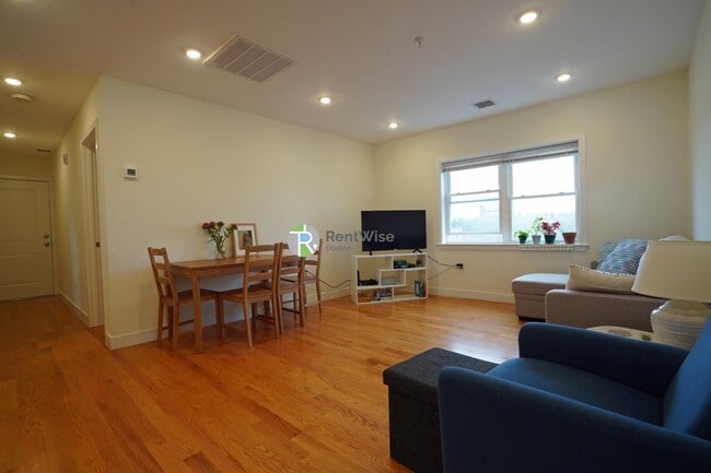 Photo - 15 Kelley Ct Unidad 3