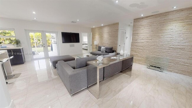 Building Photo - 10805 SW 156th Terrace