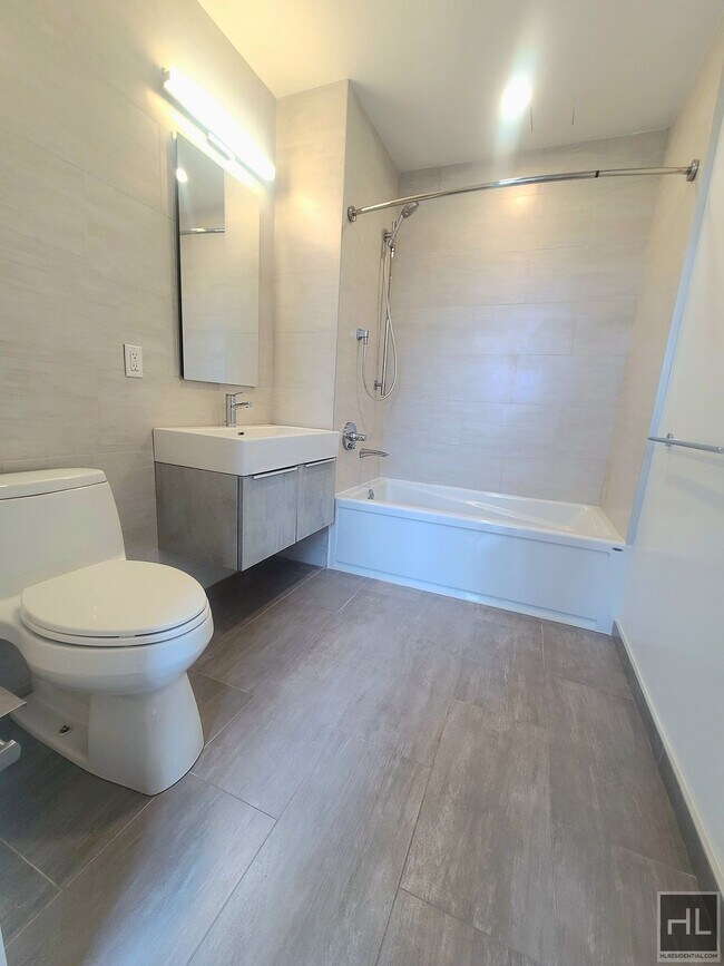 Photo - NORTHERN BOULEVARD Unit PHM