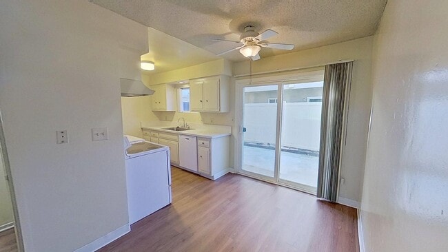 Photo - 12092 Bailey St Unit 4 - 12092 Bailey St