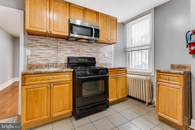 Photo - 1528 Church St Unit 1F