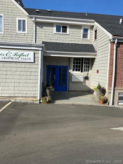 Building Photo - 537 Post Rd