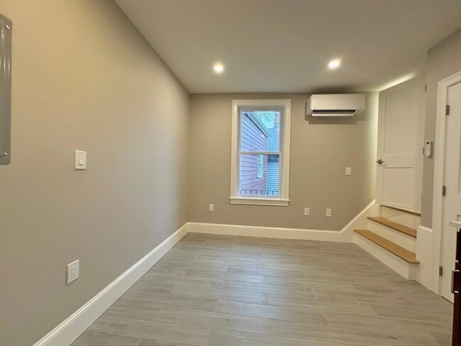 Photo - 1150 Cambridge St Unit 2