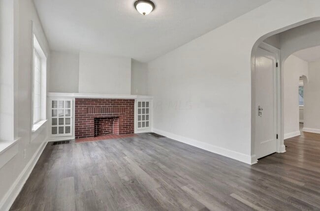 Living Room - 1364 S Champion Ave Unit 1364 S Champion