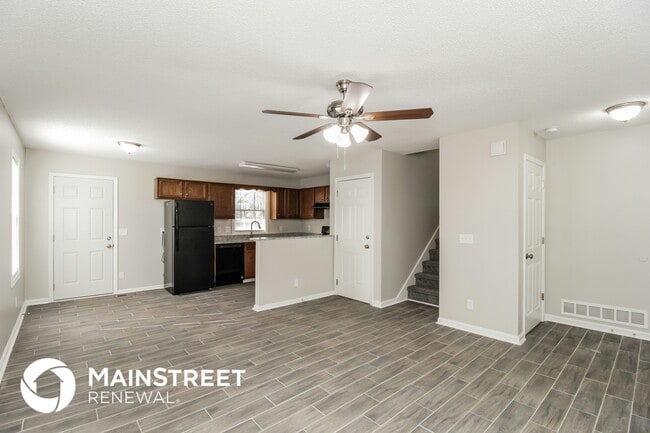 Photo - 581 Southern Trace Dr