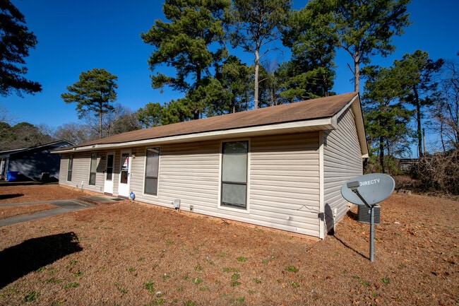 Photo - 6448 Rockford Dr