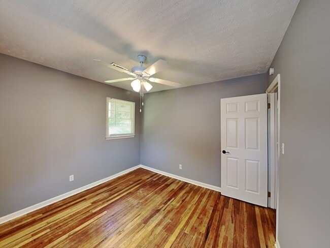 Photo - 6403 Kensington Ct