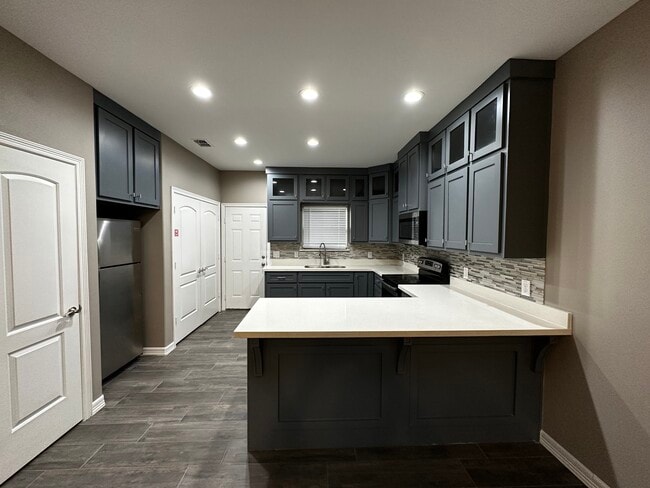 2005 Harrison St Unit 3