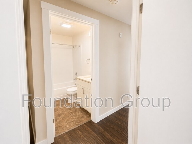 Photo - 745 Summit Ave E