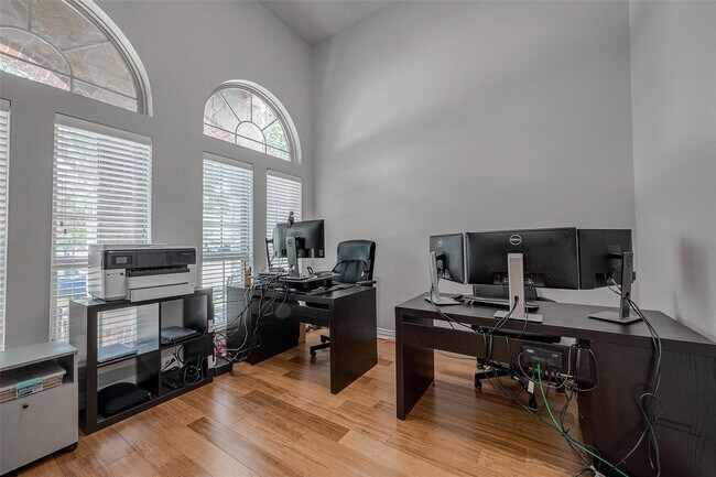 Building Photo - 28314 Calaveras Lake Dr