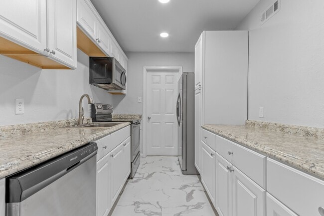 Photo - 2124 Jeffrey Dr
