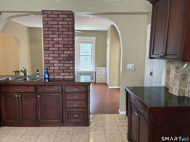 Photo - 51 Nesbit Ave