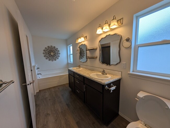 Photo - Stunning 3 Bedroom 3 Bath Canyon Crest House