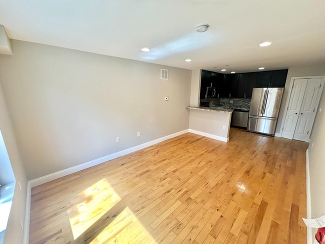 Building Photo - 443 Wiota St Unit A