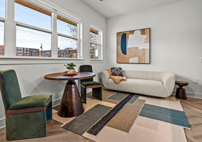 Photo - 239 W 9th St Unit 1087.1