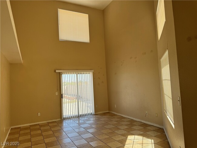 Building Photo - 4012 Abrams Ave Rental