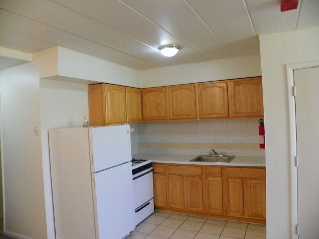 Photo - Renshaw Apartments