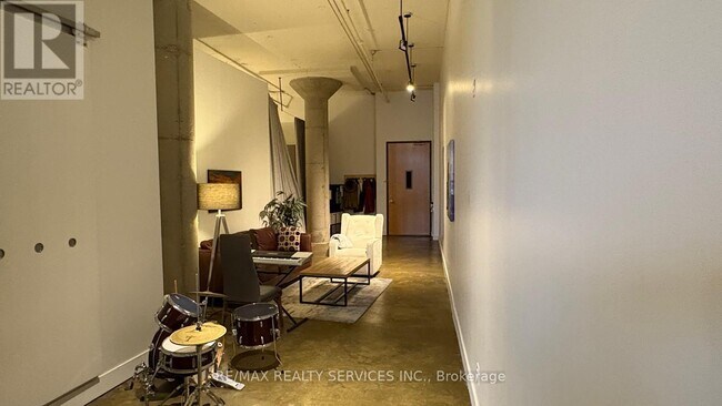 Photo - 90 Sumach St Unit 406