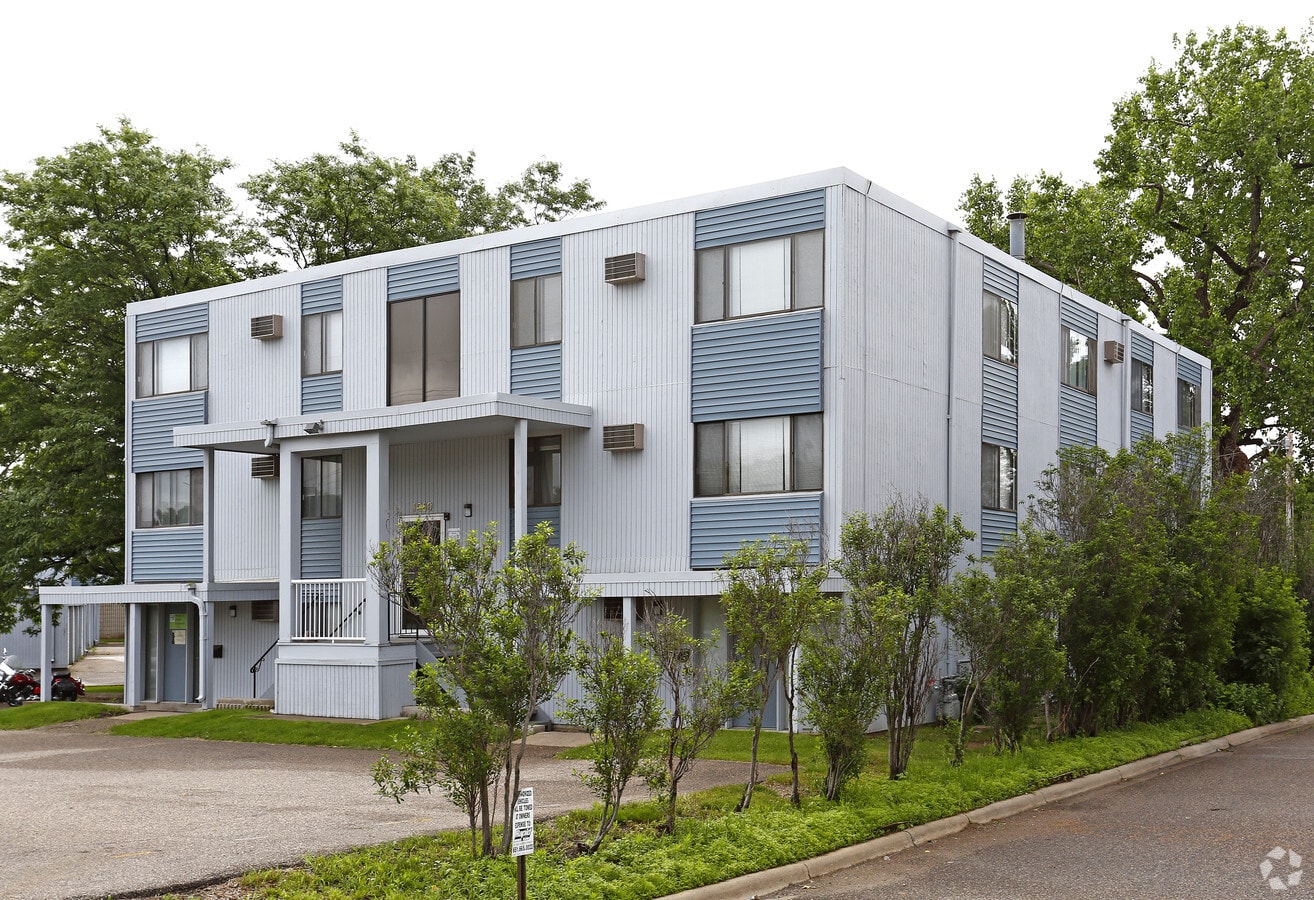 Photo - Nordic Court