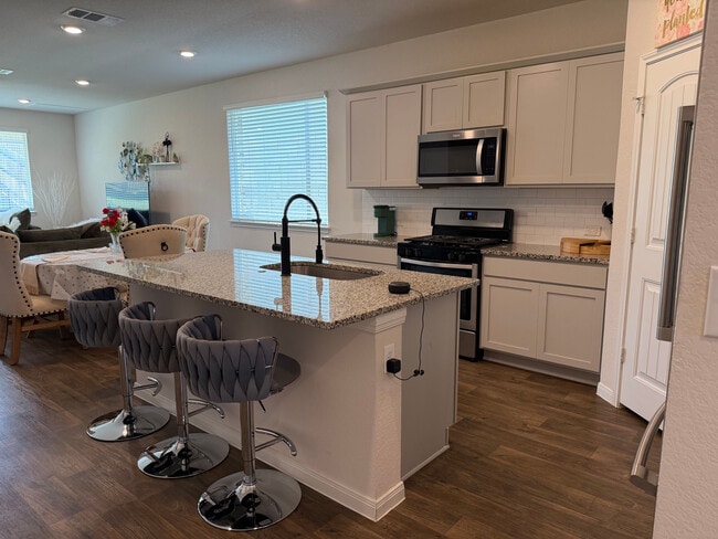 Room in Single Family Home on Brooklyn Dr