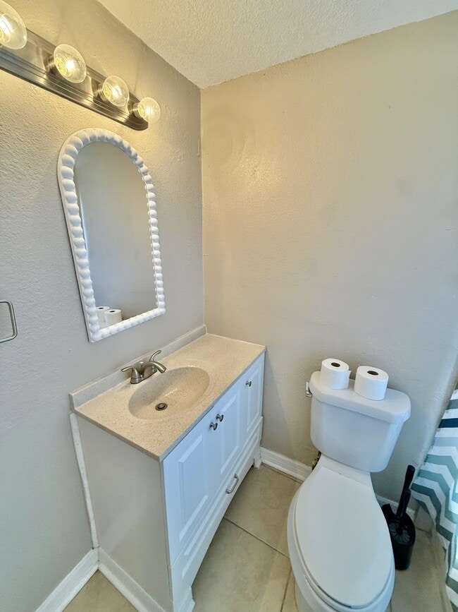 Photo - 12086 105th St