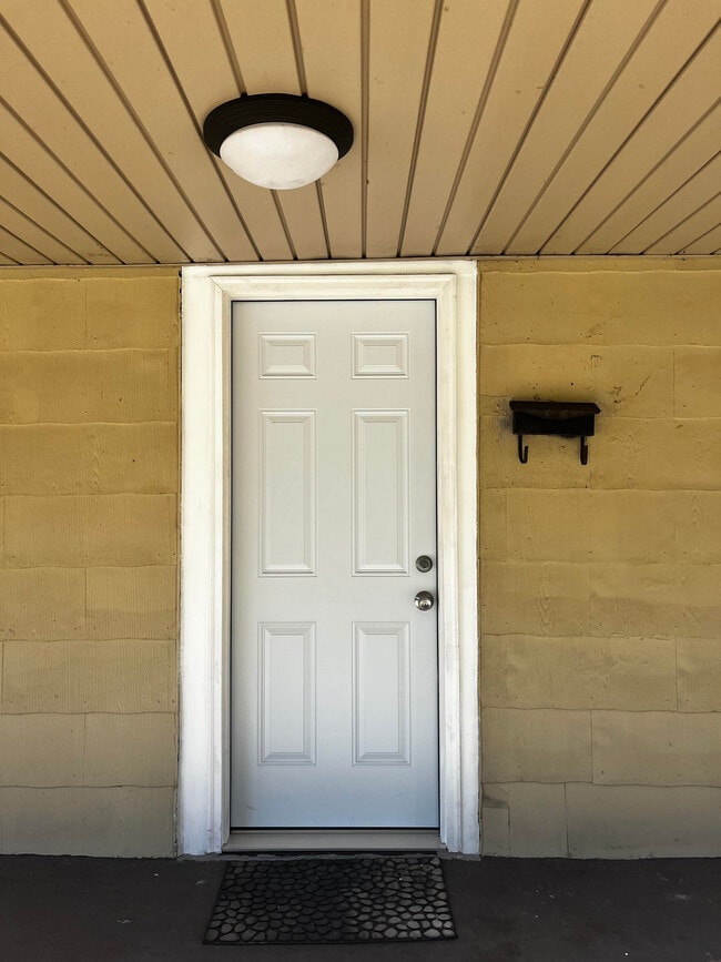 Photo - 859 4th St Dr NW