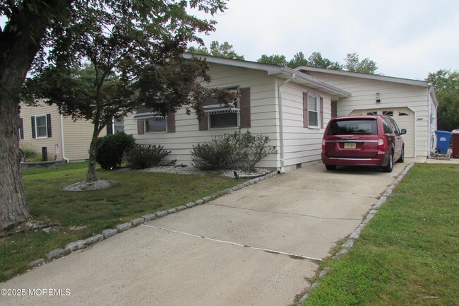 Building Photo - 380 Barbados Dr N Rental