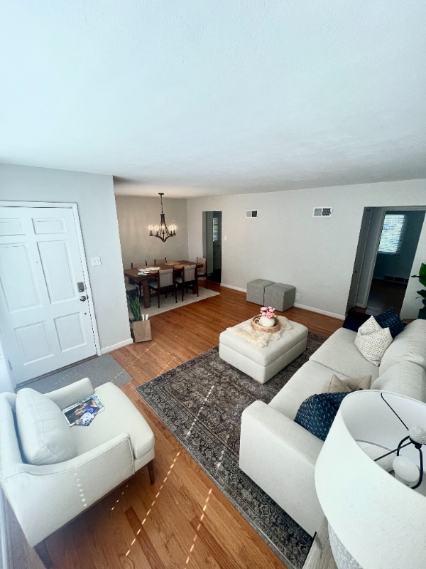 Photo - 1500 Pinetree Ln