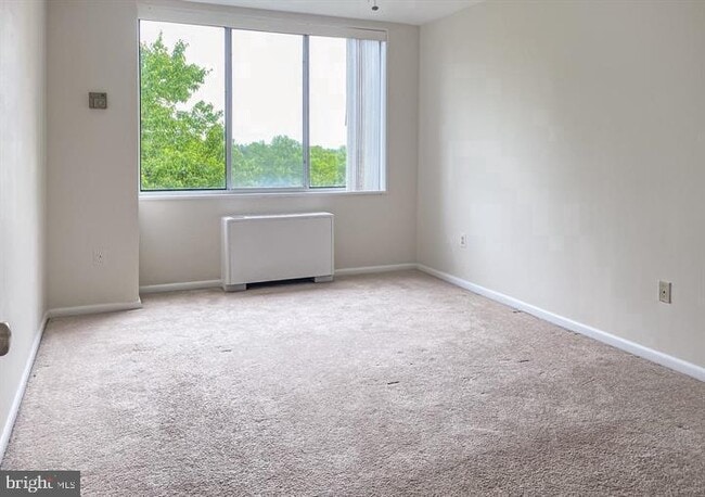 Photo - 6631 Wakefield Dr Unit 707