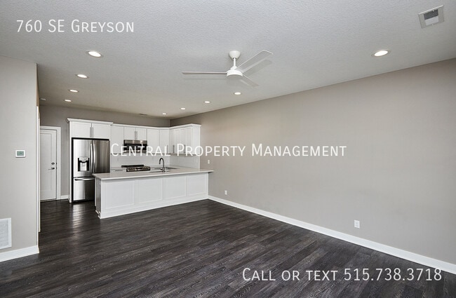 Photo - 760 SE Greyson-