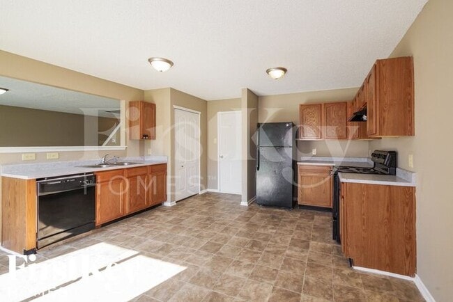 Photo - 1820 Feather Reed Ln