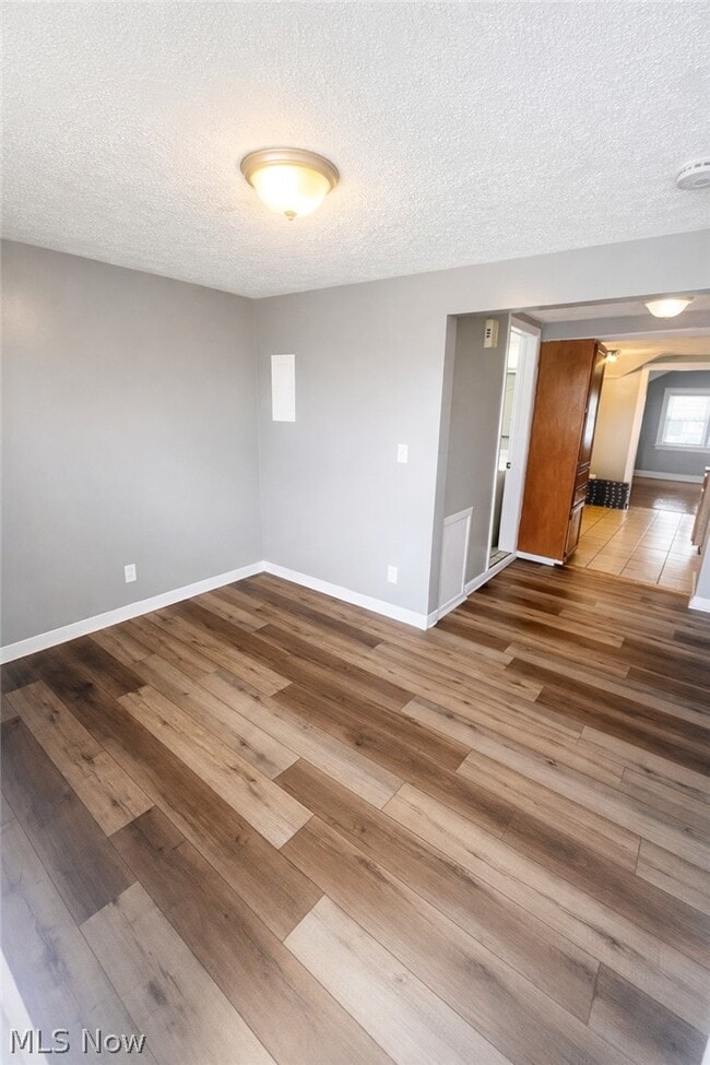 Photo - 7014 Thornton Dr Unit Up