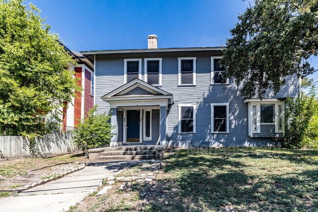 Building Photo - 723 E Euclid Ave Unit #2 Rental