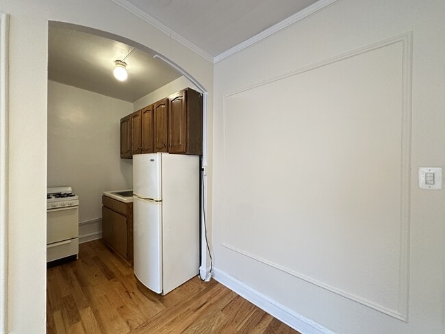 Photo - 2844 N Burling St Unit 303