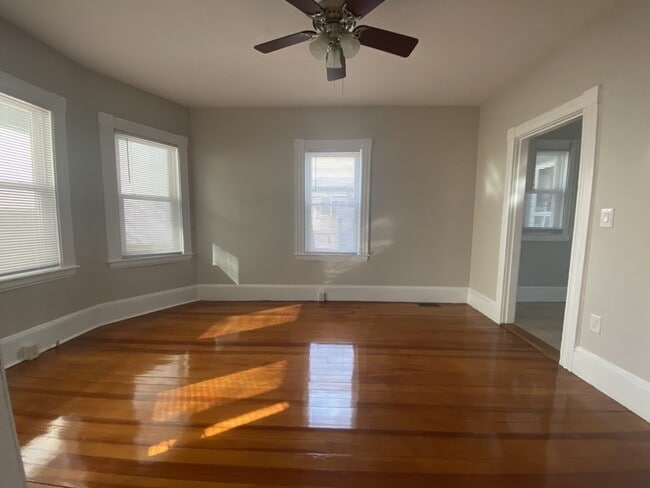 29 Fairview St Unit 1