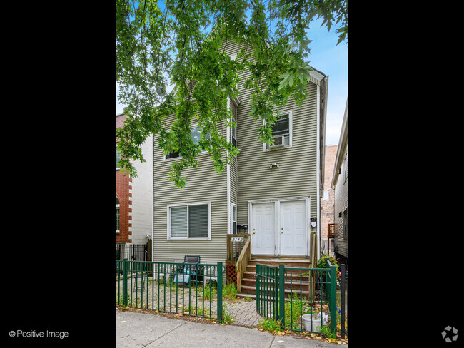 Building Photo - 2142 N Maplewood Ave Unit 1R Rental