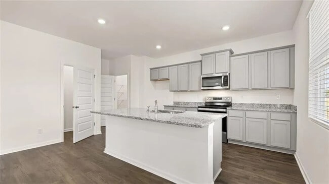 Photo - Room in House on Aster Ave