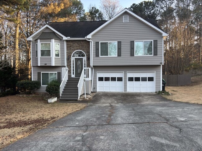 Building Photo - 3410 Camens Ct NE